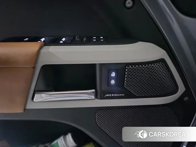 Land Rover Defender (L663) 2022 Серый из Кореи, фото 2