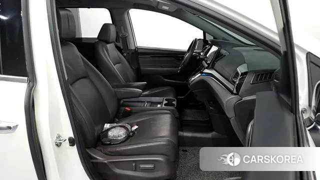 Honda Odyssey 2019 Белый из Кореи, фото 2