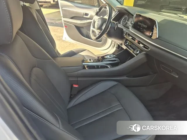 Hyundai Sonata (DN8) 2022 Белый из Кореи, фото 2