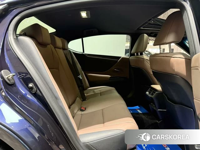 Lexus ES 2024 Синий из Китая, фото 2