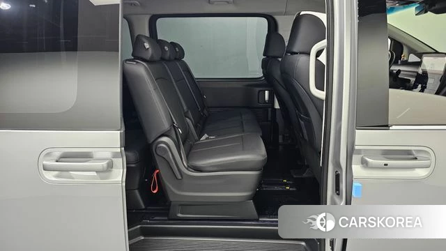 Hyundai Staria 2024 Серебристо-серый из Кореи, фото 2