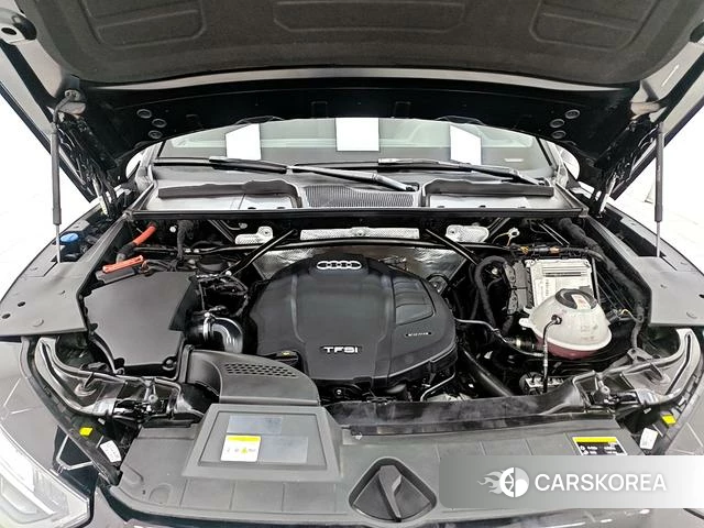 Audi Q5L 2023 Черный из Китая, фото 2