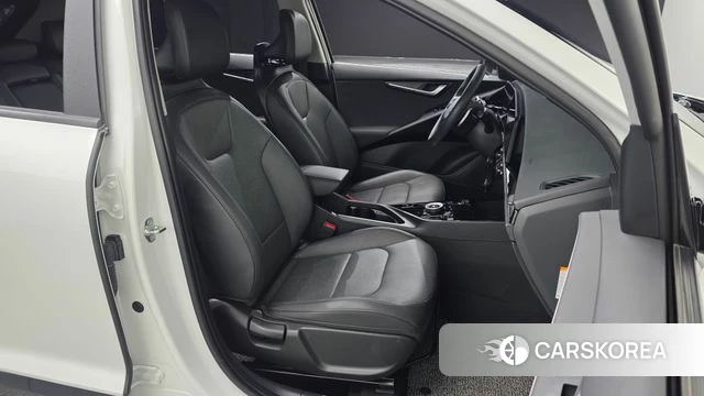 Kia Di Ol Nu Niro 2024 Белый из Кореи, фото 2