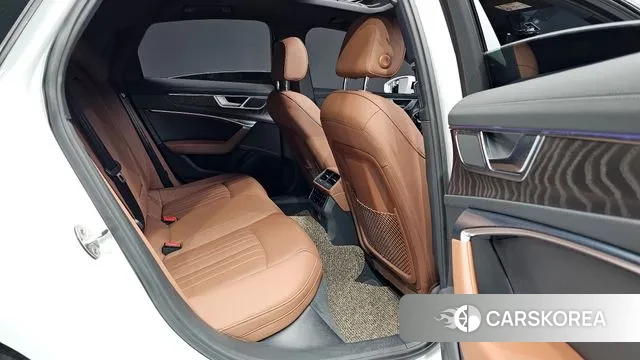 Audi A6 (C8) 2021 Белый из Кореи, фото 2