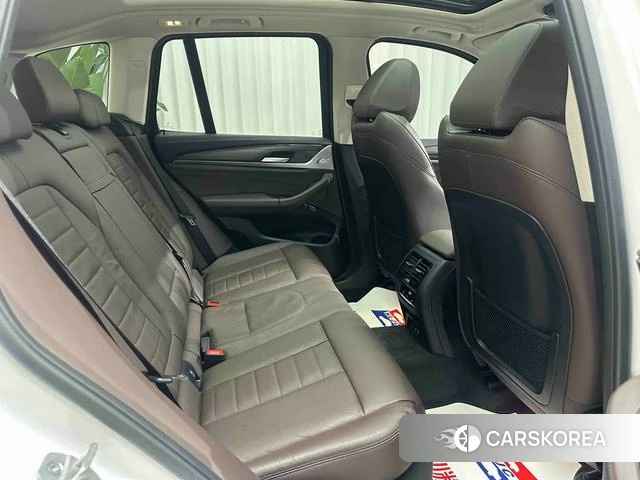 BMW X3 2021 Белый из Китая, фото 2