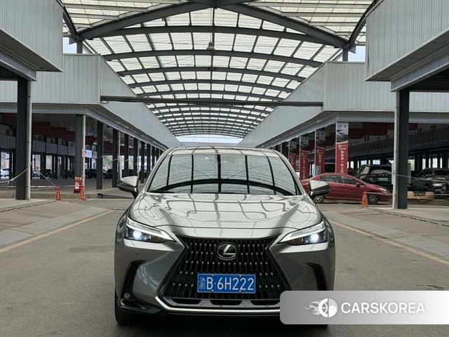 Lexus NX 2023 Серебристо-серый из Китая, фото 2