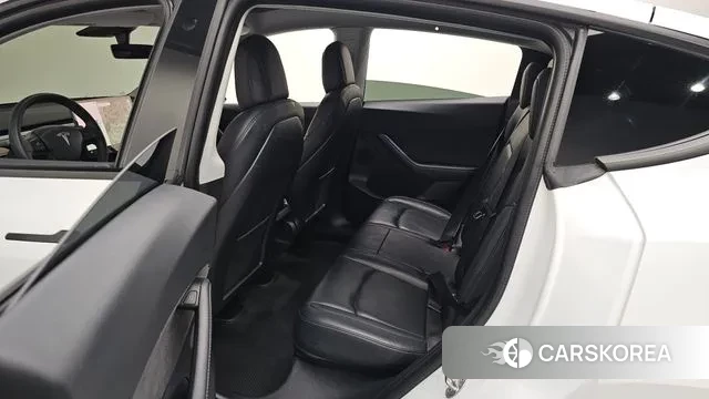 Tesla Model Y 2021 Белый из Кореи, фото 2