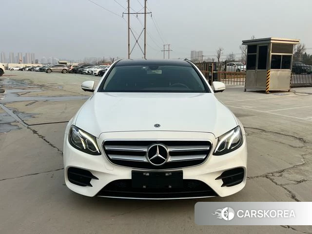 Mercedes-Benz E-class 2018 Белый из Китая, фото 2