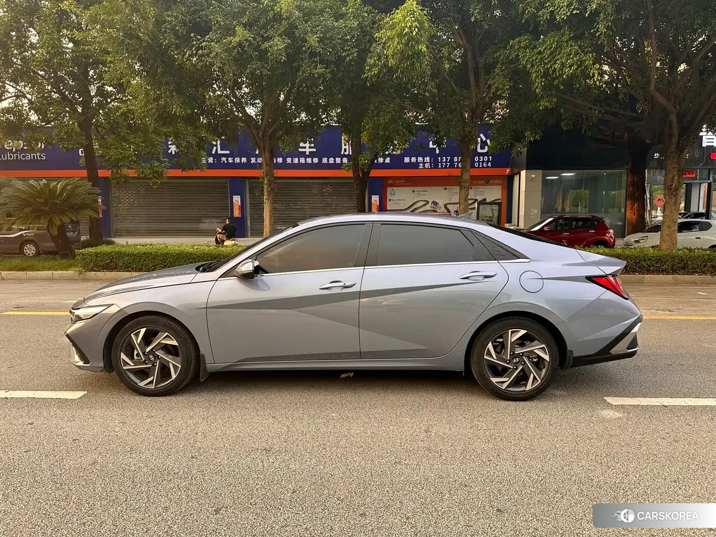 Hyundai Elantra 2024 Silver/gray из Китая, фото 2