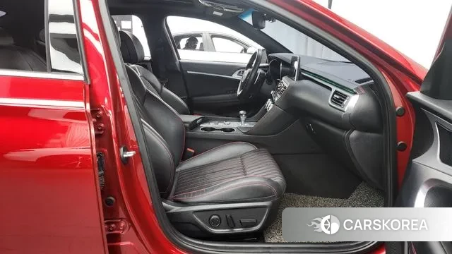 Genesis G70 2019 Красный из Кореи, фото 2