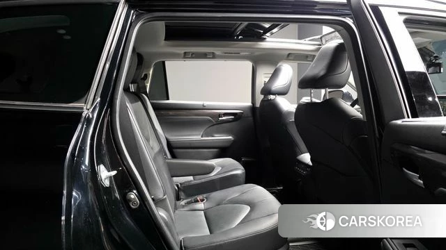 Toyota Highlander 4th Generation 2023 Черный из Кореи, фото 2