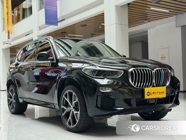BMW X5 (imported) 2021 Черный из Китая, фото 2