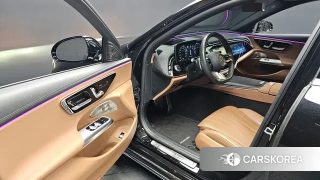 Mercedes-Benz E-Class W214 2024 Черный из Кореи, фото 2