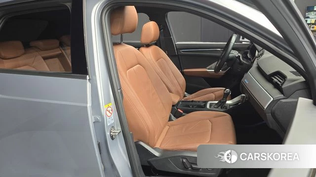 Audi Q3 (F3) 2020 Серебряный из Кореи, фото 2