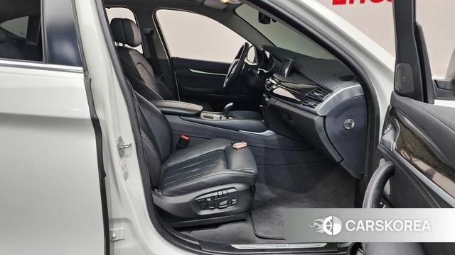 BMW X6 (F16) 2019 Белый из Кореи, фото 2