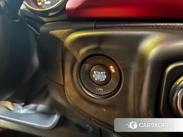 Jeep Gladiator (JT) 2023 Белый из Кореи, фото 2