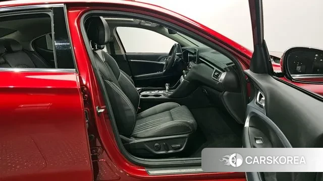 Genesis G70 2019 Красный из Кореи, фото 2