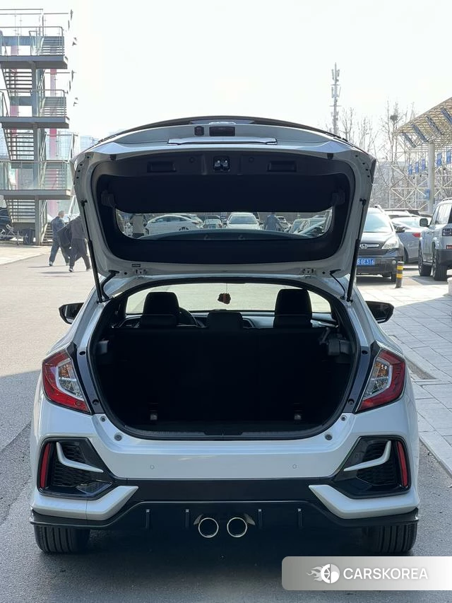 Honda Civic 2022 Белый из Китая, фото 2