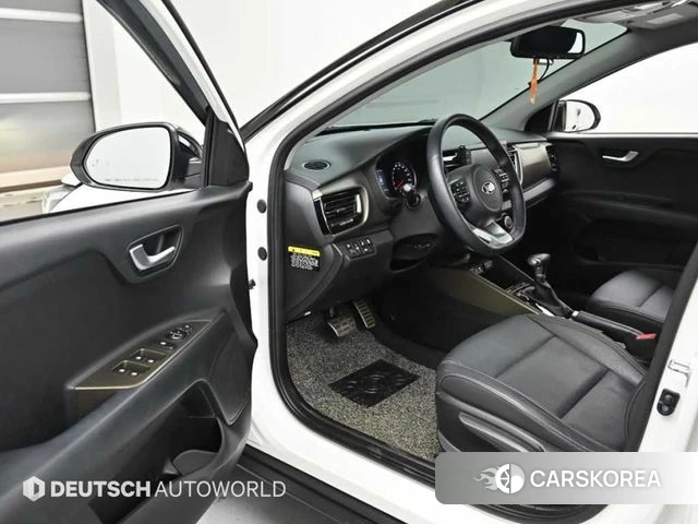 Kia Stonic 2020 Белый из Кореи, фото 2