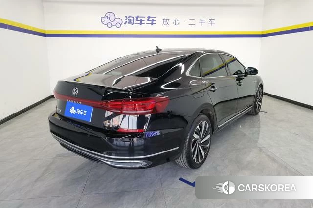 Volkswagen Passat 2022 Черный из Китая, фото 2