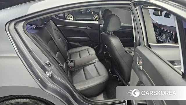Hyundai Avante AD 2018 Серый из Кореи, фото 2