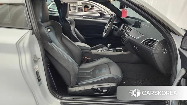 BMW M2 (F87) 2020 Светло-серебряный цвет из Кореи, фото 2
