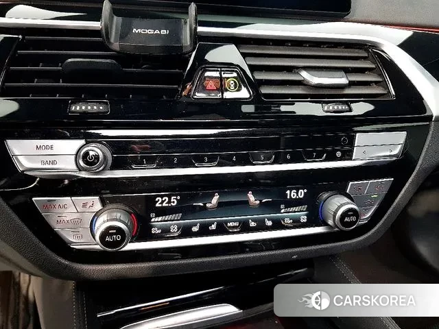 BMW 5 Series (G30) 2020 Серый из Кореи, фото 2