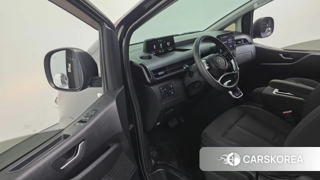 Hyundai Staria 2021 Черный из Кореи, фото 2