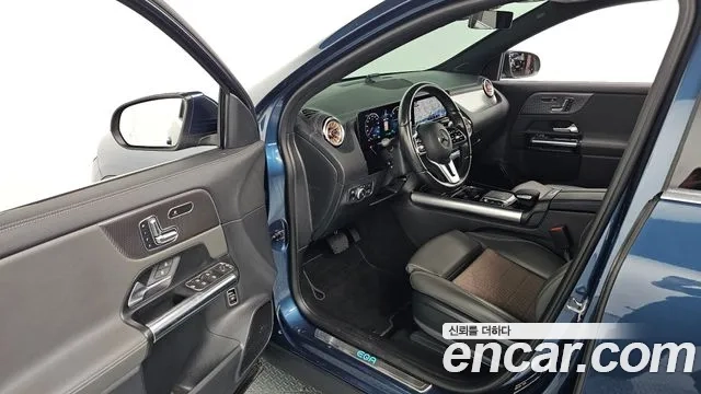 Mercedes-Benz EQA H243 2021 Синий из Кореи, фото 2