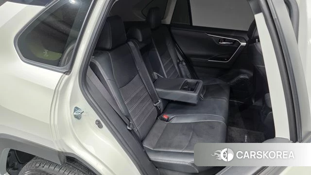 Toyota RAV4 5th Generation 2020 Белый из Кореи, фото 2