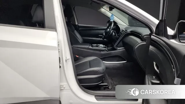 Hyundai Tucson (NX4) 2021 Белый из Кореи, фото 2