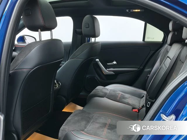 Mercedes-Benz Class A 2023 Синий из Китая, фото 2