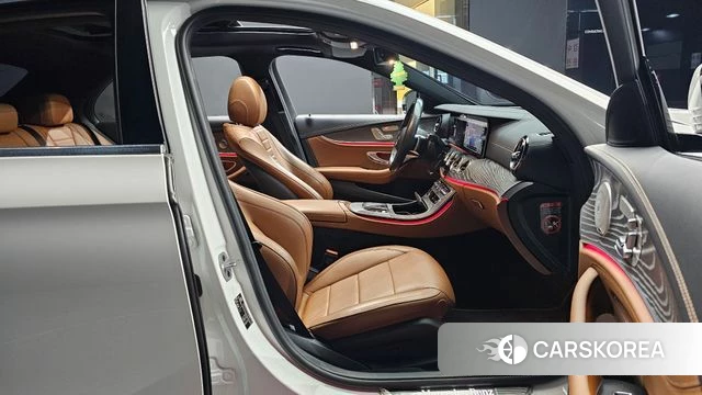 Mercedes-Benz E-Class W213 2021 Белый из Кореи, фото 2