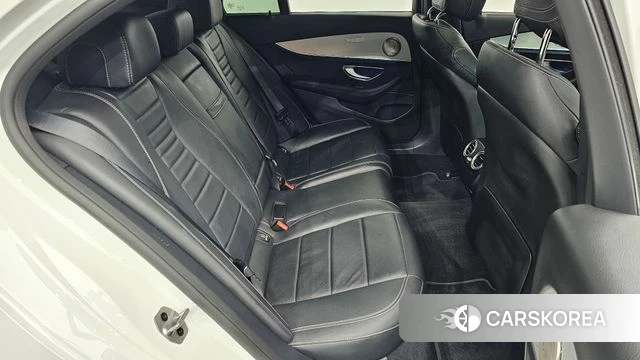Mercedes-Benz E-Class W213 2021 Белый из Кореи, фото 2