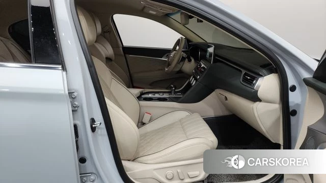 Genesis G70 2019 Светло-серебряный цвет из Кореи, фото 2