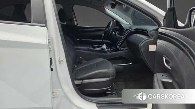 Hyundai Tucson Hybrid (NX4) 2021 Белый из Кореи, фото 2