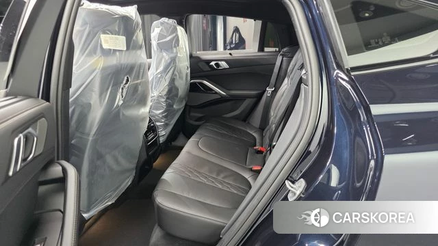BMW X6 (G06) 2026 Черный из Кореи, фото 2