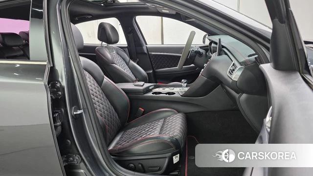 Genesis G70 2018 Черный из Кореи, фото 2