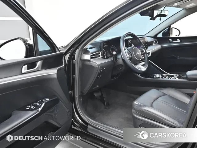 Kia K5 3rd generation 2023 Черный из Кореи, фото 2