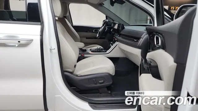 Kia Carnival 4th generation 2023 Белый из Кореи, фото 2