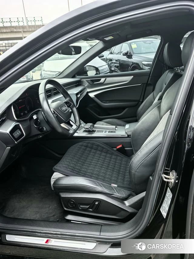 Audi A6L 2021 Черный из Китая, фото 2