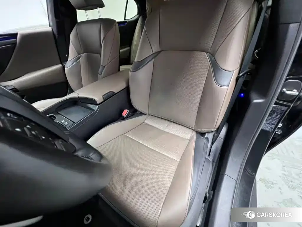 Lexus ES 2024 Черный из Китая, фото 2