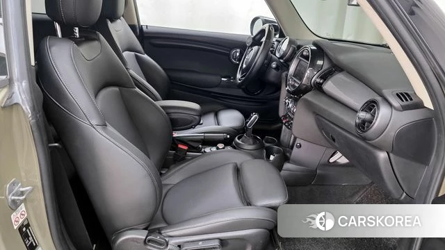 Mini Cooper 2020 Песочный из Кореи, фото 2