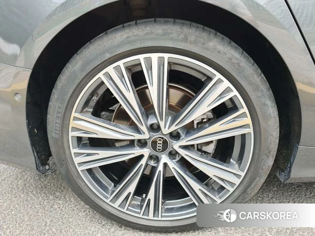 Audi A6L 2025 Темно-серый из Китая, фото 2