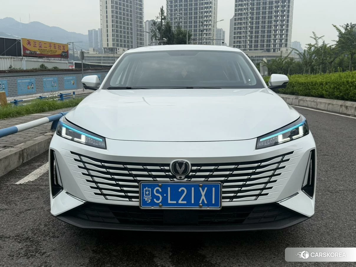 Chang'an Yidong 2025 Белый из Китая, фото 2