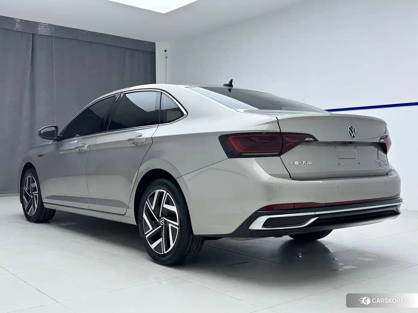 Volkswagen Sagitar 2023 Champagne/brown из Китая, фото 3