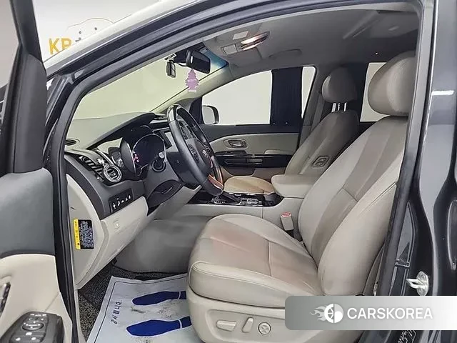 Kia The New Carnival 2019 Серый из Кореи, фото 2