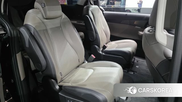 Kia The New Carnival 4th Generation 2024 Черный из Кореи, фото 2