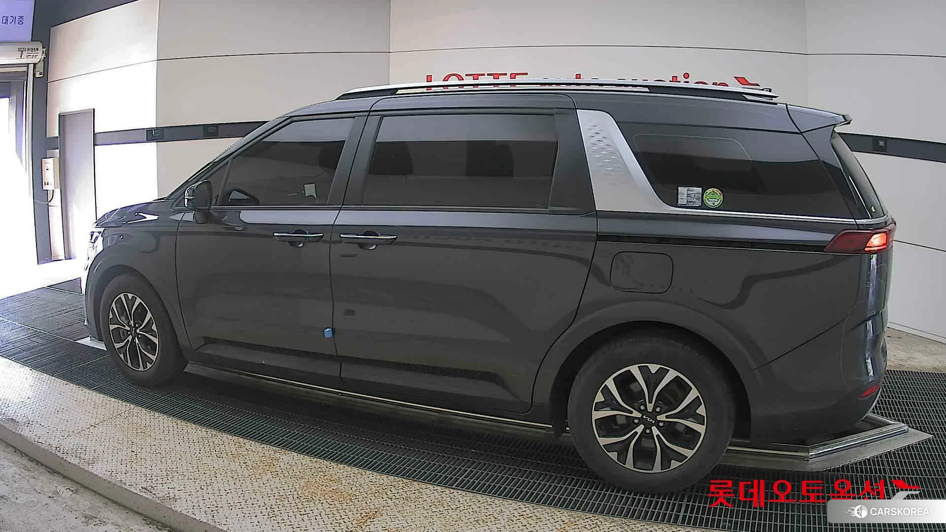 Kia Carnival 2023 Pantera Metal из Кореи, фото 2