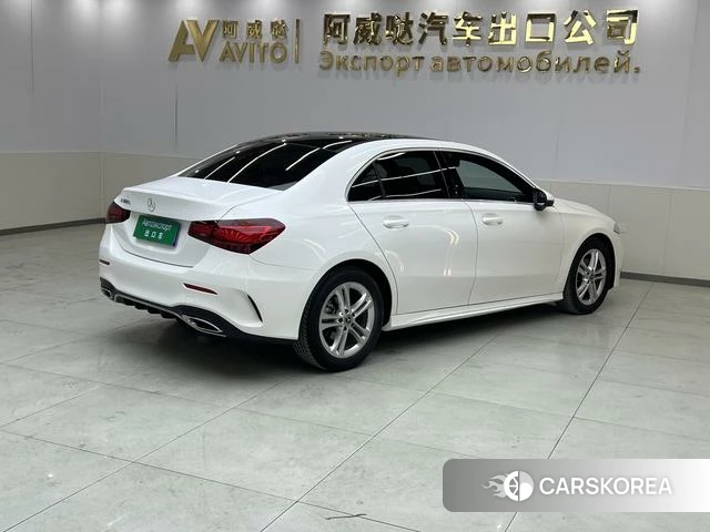 Mercedes-Benz Class A 2023 Белый из Китая, фото 2